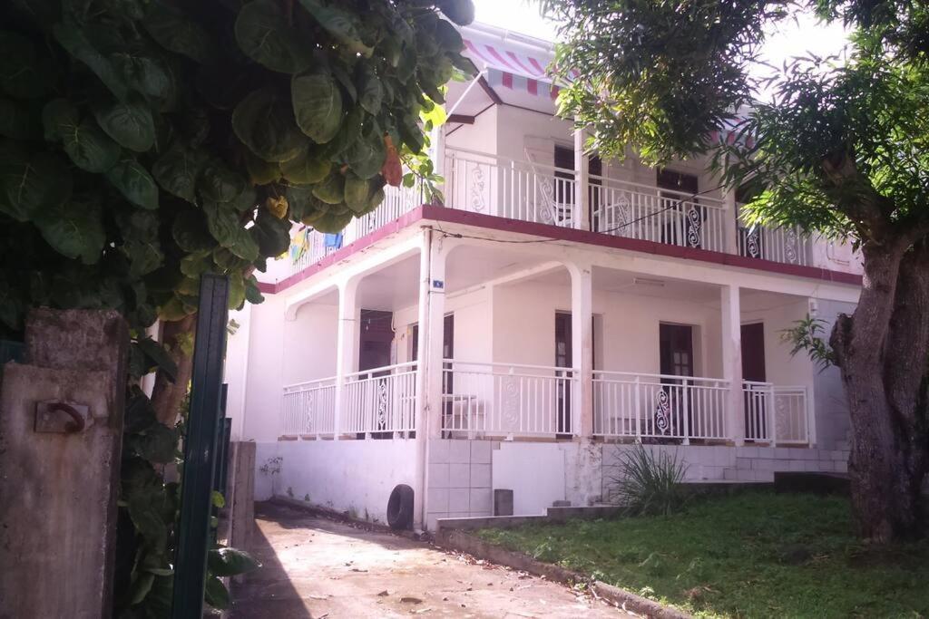 Maison En Bord De Mer A Trois Rivieres. Trois-Rivières Exterior foto